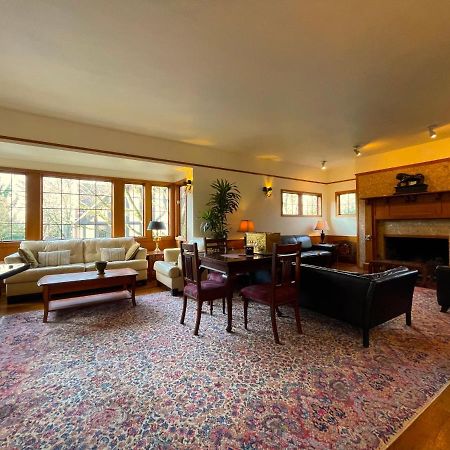 시애틀 Cecil Bacon Manor B&B 외부 사진