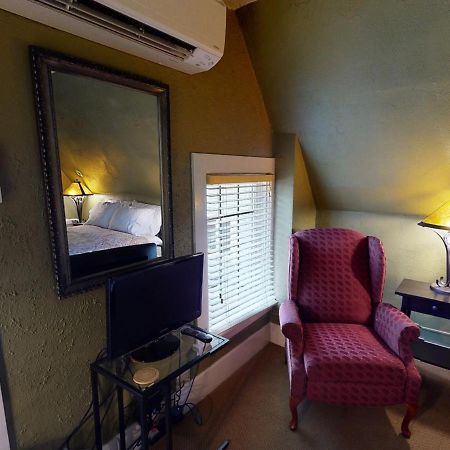 시애틀 Cecil Bacon Manor B&B 외부 사진