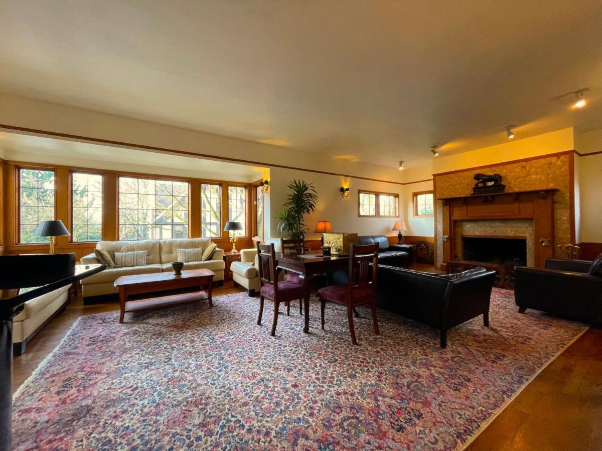 시애틀 Cecil Bacon Manor B&B 외부 사진