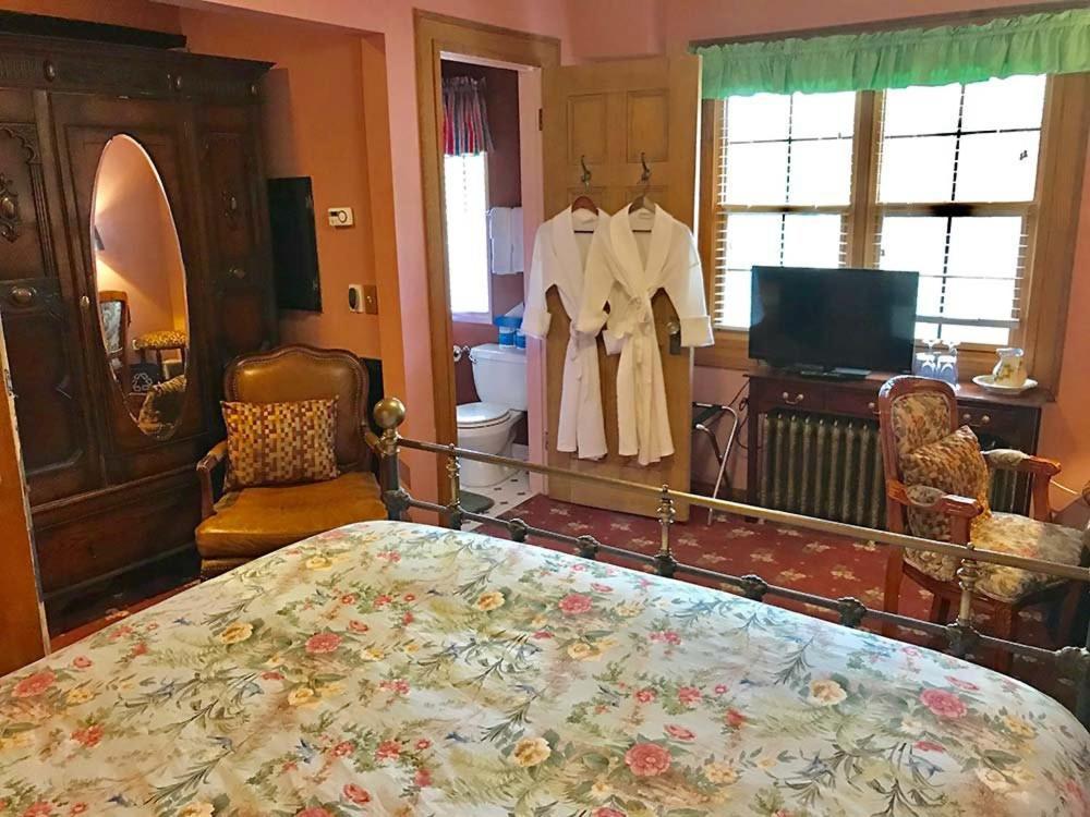 시애틀 Cecil Bacon Manor B&B 외부 사진