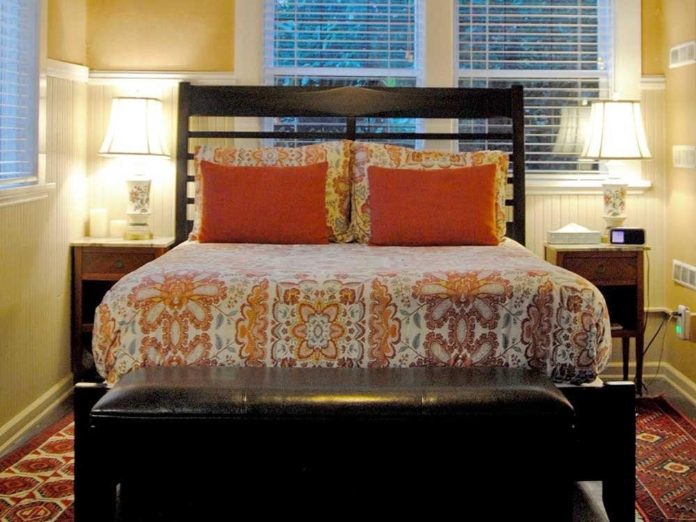 시애틀 Cecil Bacon Manor B&B 외부 사진